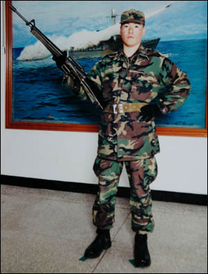 오주현씨가 해군 제주방어사령부 본부대에 근무할 때 모습.